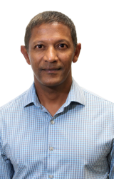 Dr. Balram Gangaram, médico