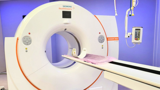 Photo of Siemens Biograph 450 imaging machine