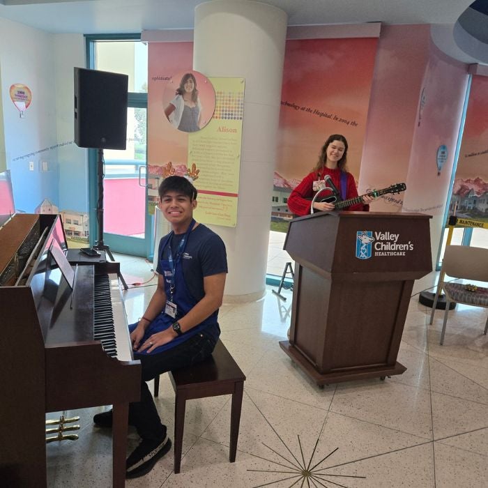 Christian voluntario de Valley Children's